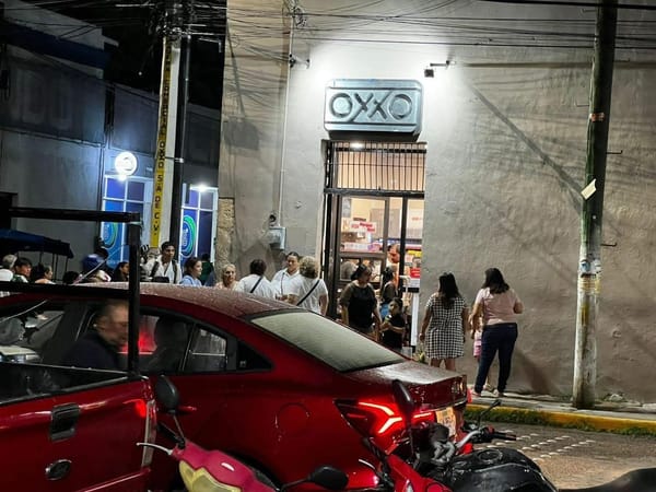 The Opening of a New Oxxo in Hunucmá, Yucatán Causes a Stir